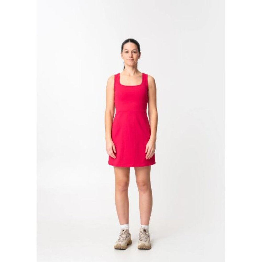 NWT Alder Apparel Medium Cherry Adventure Performance Racerback Dress